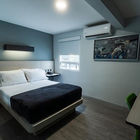 Hotel Lemon Green -Zona Expo Frente Al Centro De Convenciones Guadalajara Eksteriør bilde