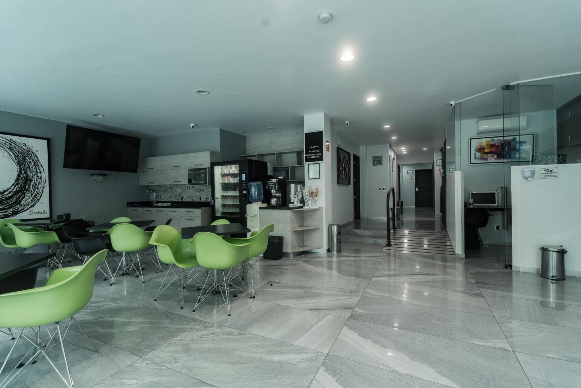 Hotel Lemon Green -Zona Expo Frente Al Centro De Convenciones Guadalajara Eksteriør bilde