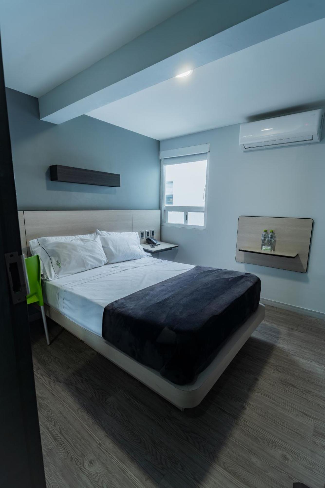 Hotel Lemon Green -Zona Expo Frente Al Centro De Convenciones Guadalajara Eksteriør bilde